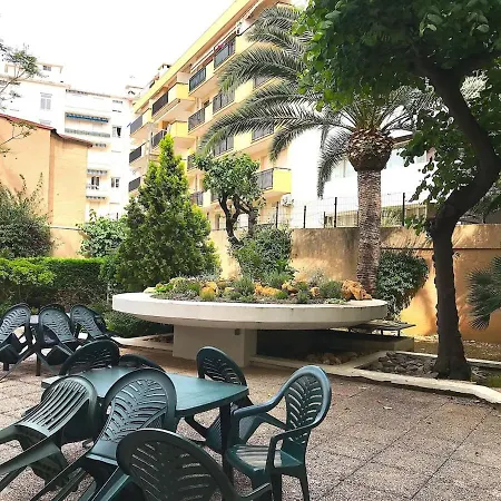 Studio 25m2 A Juan-les-pins Les Pieds Dans L'eau * Juan-les-Pins